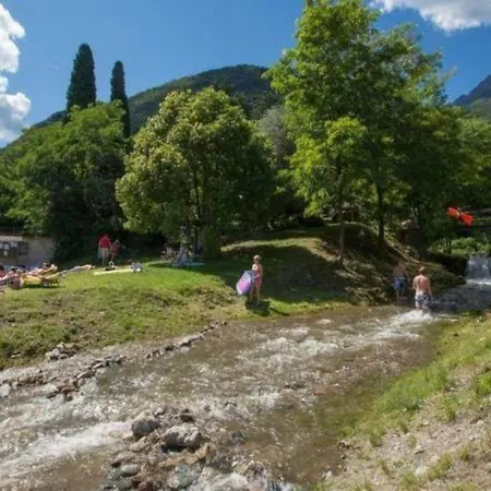 Casacamelia 35, 3 Bdrm With View *