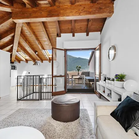 דירה Casacamelia 35, 3 Bdrm With View *