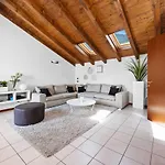 شقة Casacamelia 35, 3 Bdrm With View *