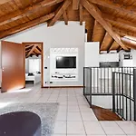 Casacamelia 35, 3 Bdrm With View Daire *