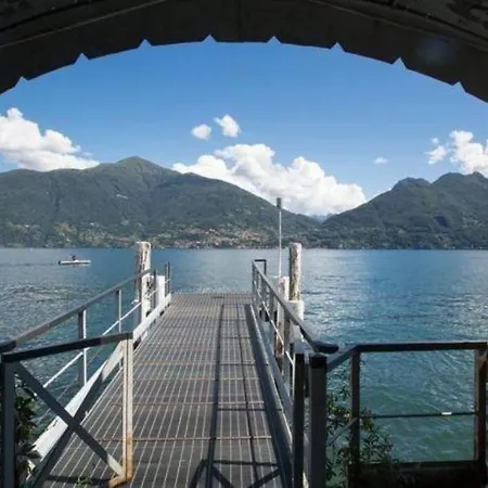 Casacamelia 35, 3 Bdrm With View Lejlighed