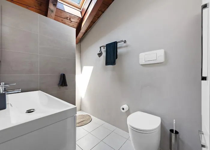 Casacamelia 35, 3 Bdrm With View Appartement