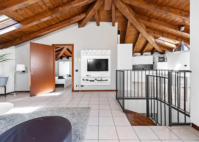 Casacamelia 35, 3 Bdrm With View Apartamento *