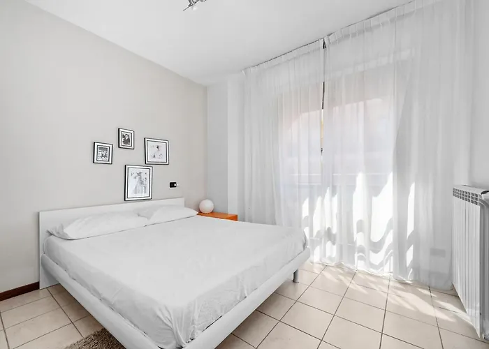 Casacamelia 35, 3 Bdrm With View Апартаменты