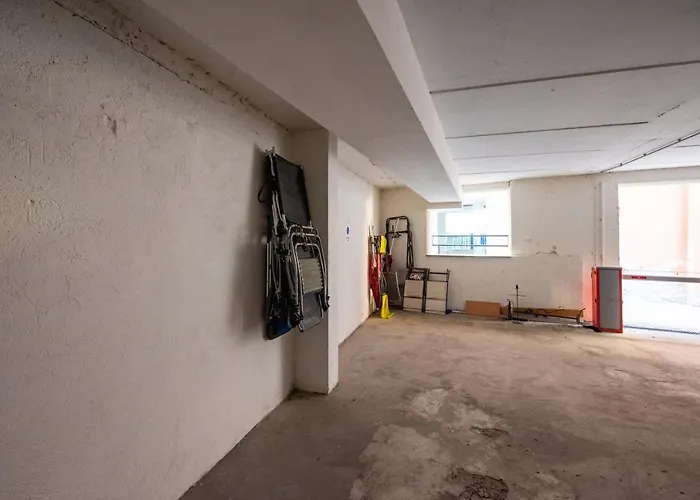 Casacamelia 35, 3 Bdrm With View